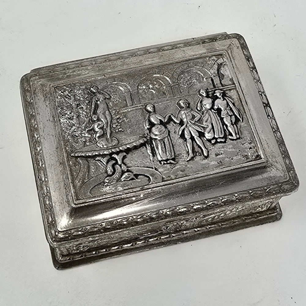 Vtg french jewelry box vanity‎ trinket box casket engraved hinged florentine